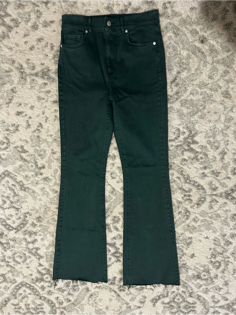 Kelly Green slim flare 26/2 cutoff jeans loft high waisted